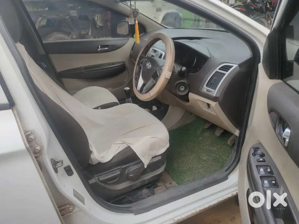 Hyundai I20 2014 Petrol 50000 Km Driven
