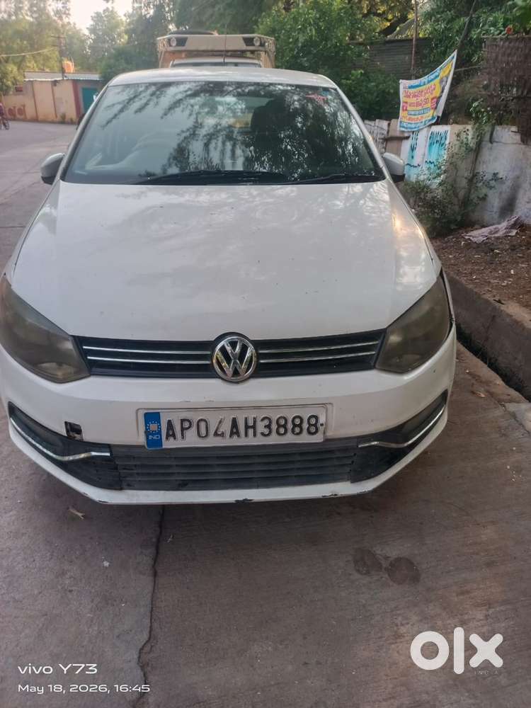 Volkswagen Polo Diesel Manual 2011