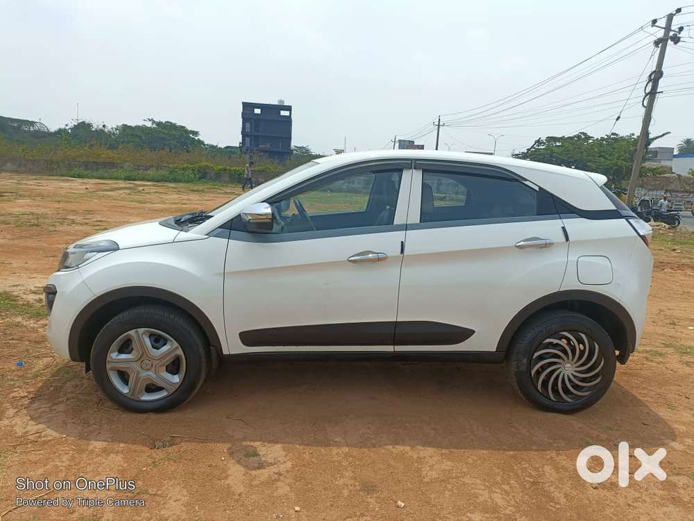 Tata Nexon 1.5 Revotorq Xm (s), 2019, Diesel