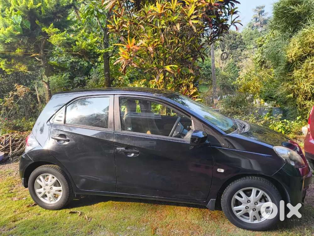 Honda Brio 2013 Petrol Well Maintained