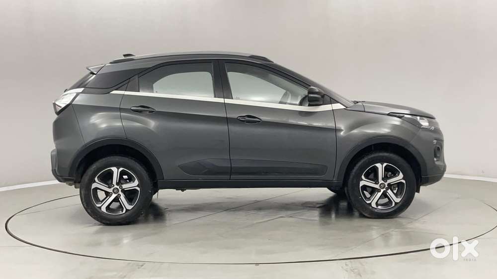 Tata Nexon 1.2 Revotron Xz Plus, 2022, Petrol
