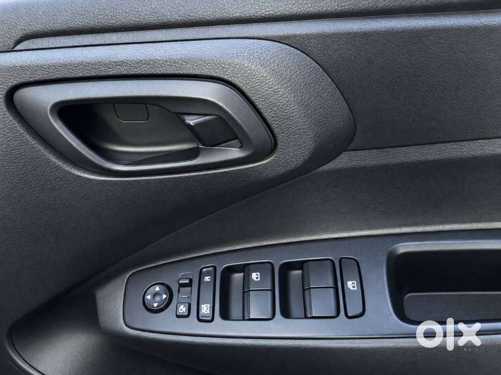 Hyundai Grand I10 Nios Corprate Edition 1.2 At, 2022, Petrol
