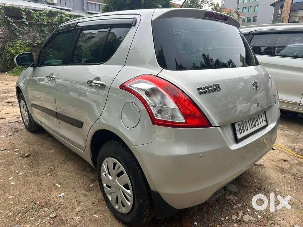 Maruti Suzuki Swift Vxi + Manual, 2017, Petrol