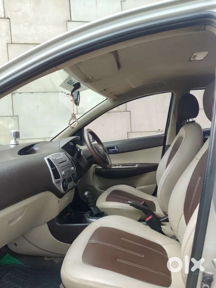 Hyundai I20(megna 1.2) Petrol Manual 2010