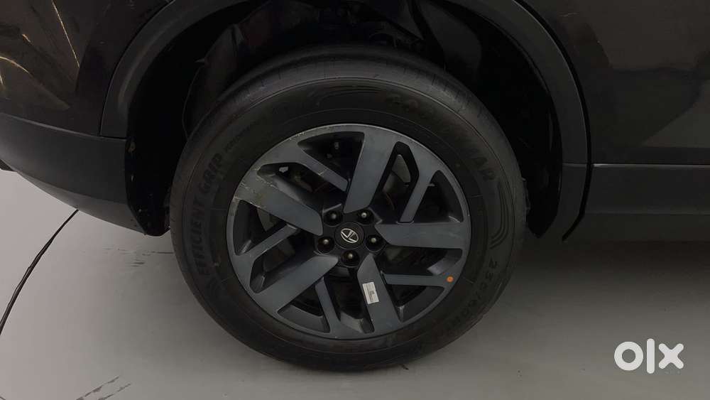 Tata Safari 2.0 Xz Plus Dark Edition, 2022, Diesel