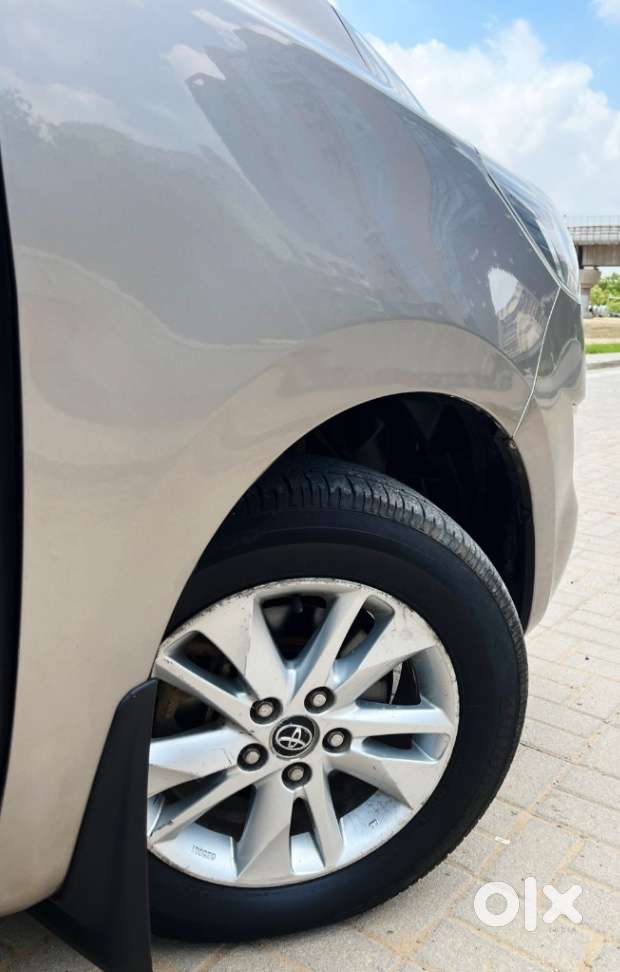 Toyota Innova Crysta 2.4 G Mt 7 Str, 2018, Diesel