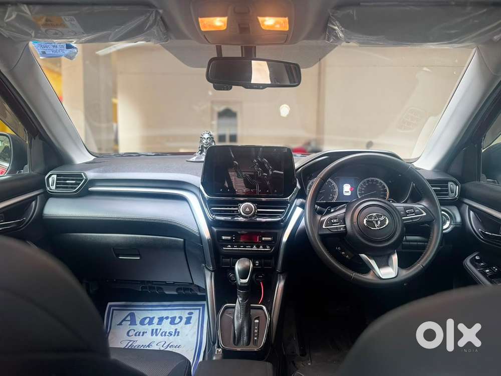 Toyota Urban Cruiser Hyryder 2024 Petrol Well Maintained