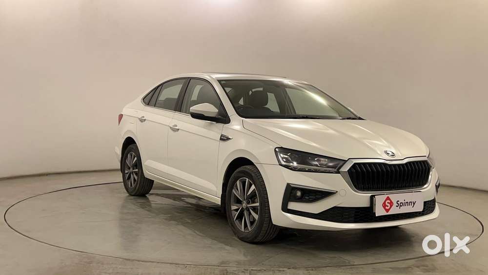 Skoda Slavia Style 1.0l Tsi Mt, 2022, Petrol