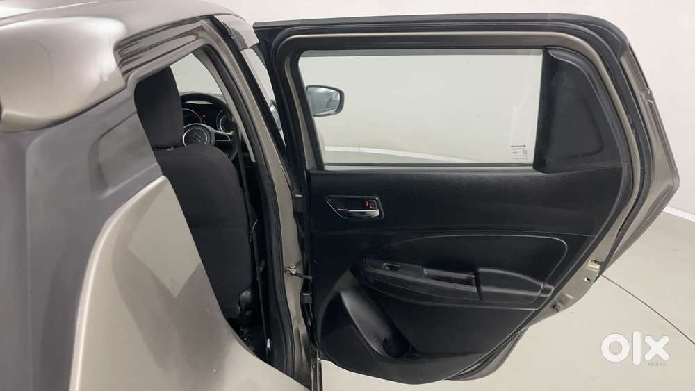 Maruti Suzuki Swift Amt Vvt Vxi, 2018, Petrol