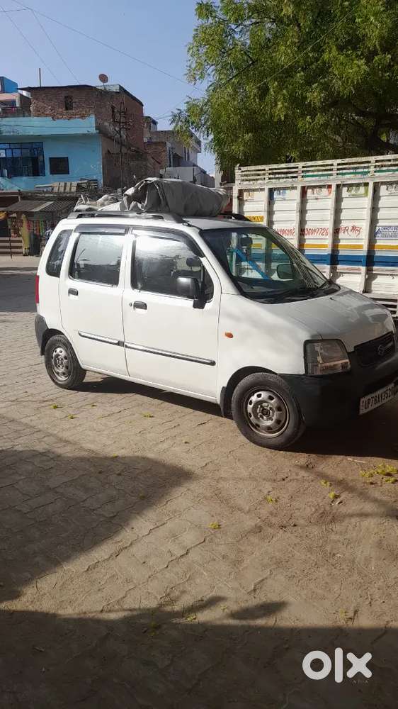 Wagong R Lxi
2005 Model
125000 Chali Hai
2030 Tak Valid Hai Rc