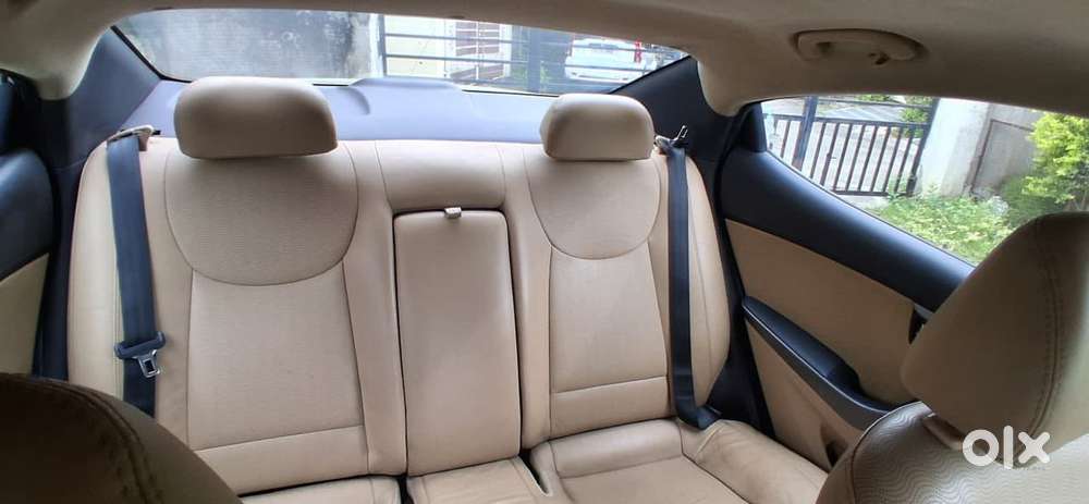 Hyundai Elantra Vtvt S, 2014, Petrol