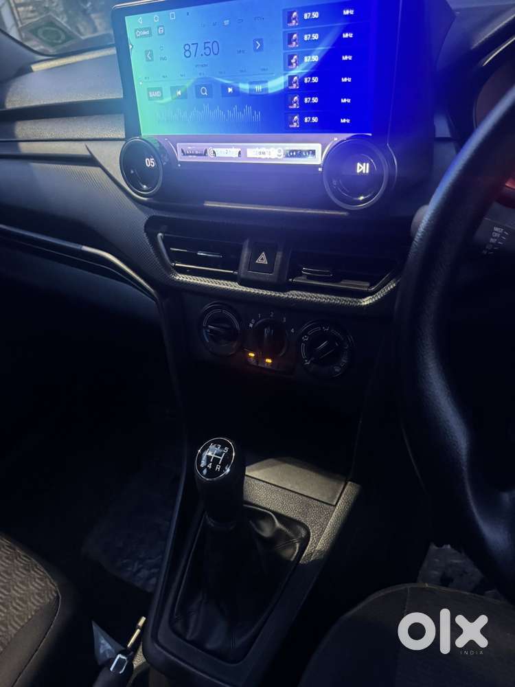 Maruti Suzuki Brezza 1.5 Lxi Smart Hybrid, 2026, Petrol