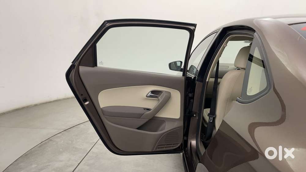 Skoda Rapid [2016-2020] 1.5 Style Plus Tdi At, 2016, Diesel