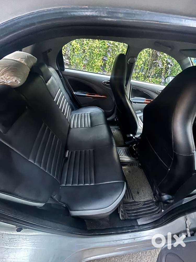 Toyota Etios Liva 2011-2012 G, 2011, Petrol