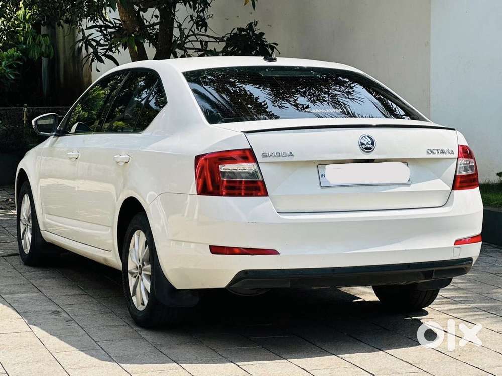 Skoda Octavia Style Plus 2.0 Tdi At, 2015, Diesel