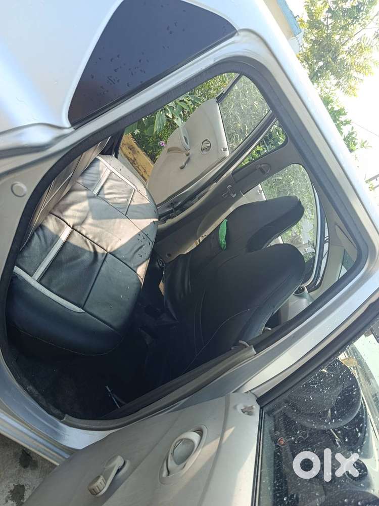 Nissan Tiida 2014 Model