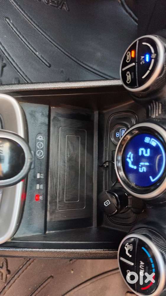 Hyundai Venue Sx Plus Turbo Dct, 2019, Petrol