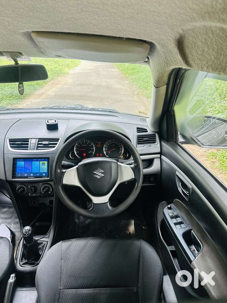 Maruti Suzuki Swift Vxi + Manual, 2014, Petrol