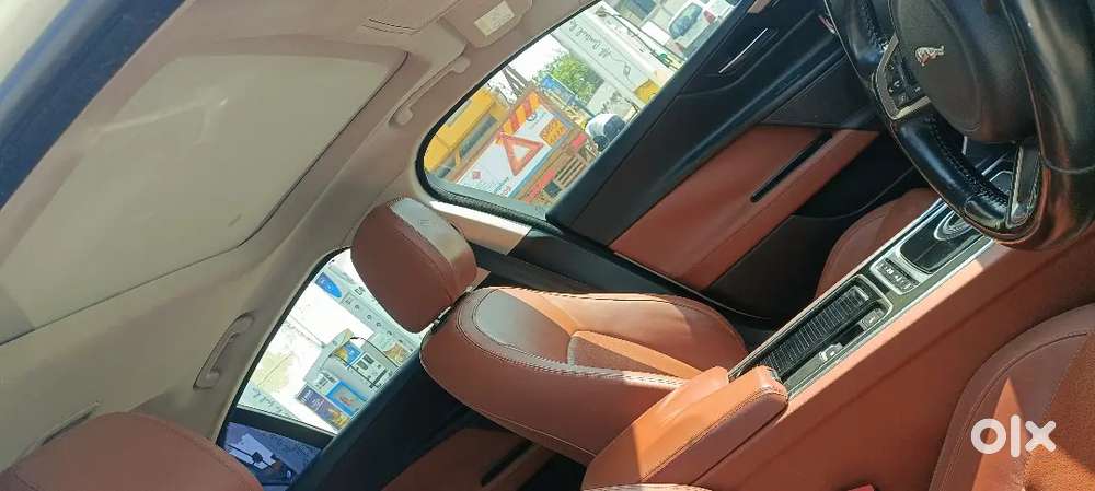 2019 Jaguar Xe Portfolio Petrol Top Model
