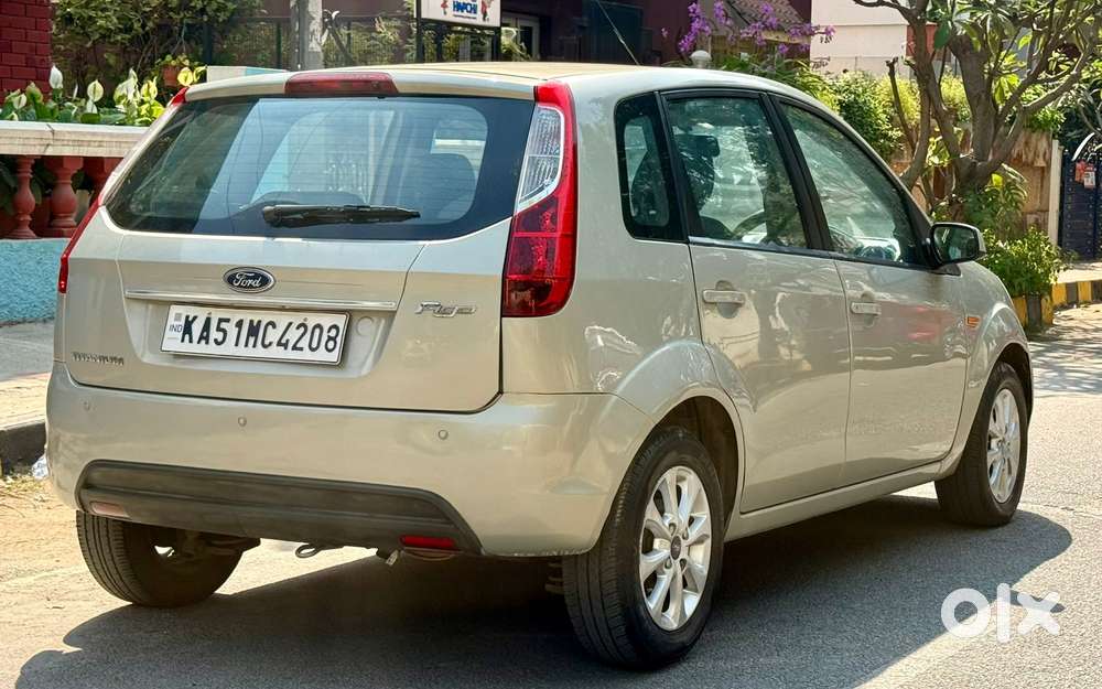 Ford Figo 2010-2012 Petrol Titanium, 2012, Petrol