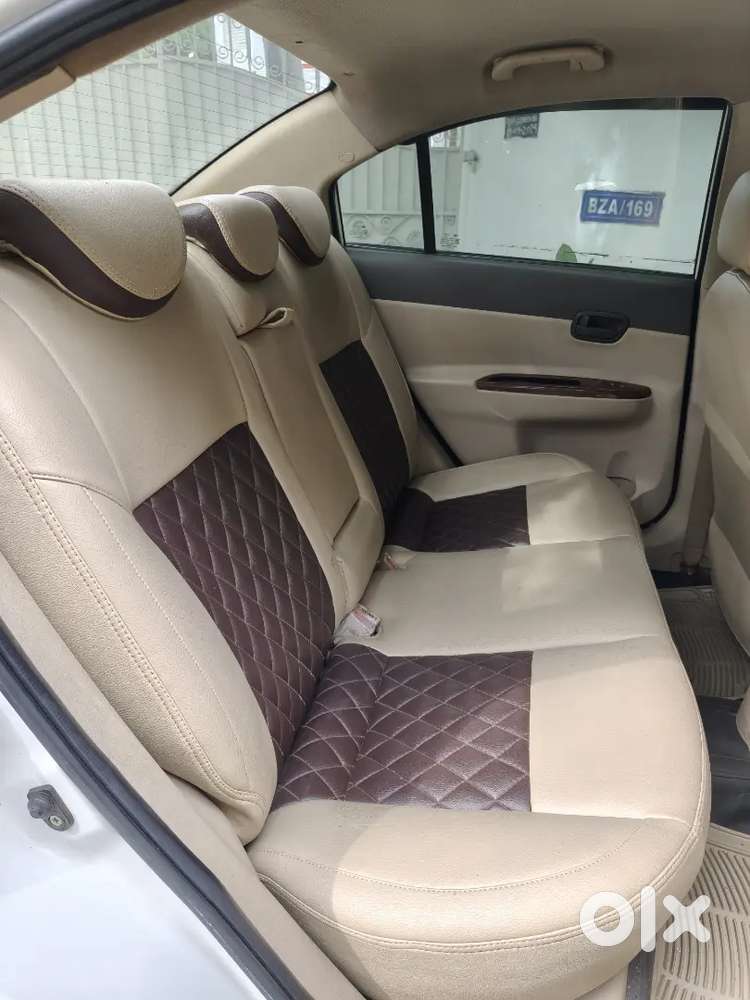 Hyundai Verna Crdi Vgt 200 Hu7