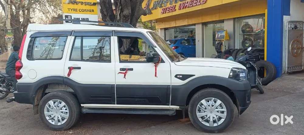Mahindra Scorpio Classic 2026 Diesel 4600 Km Driven