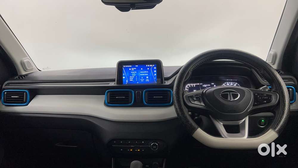 Tata Punch 1.2 Revotron Creative Amt Dual Tone, 2024, Petrol