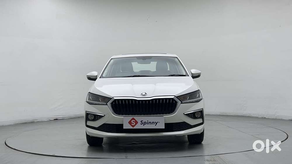 Skoda Slavia Style 1.0l Tsi At, 2022, Petrol