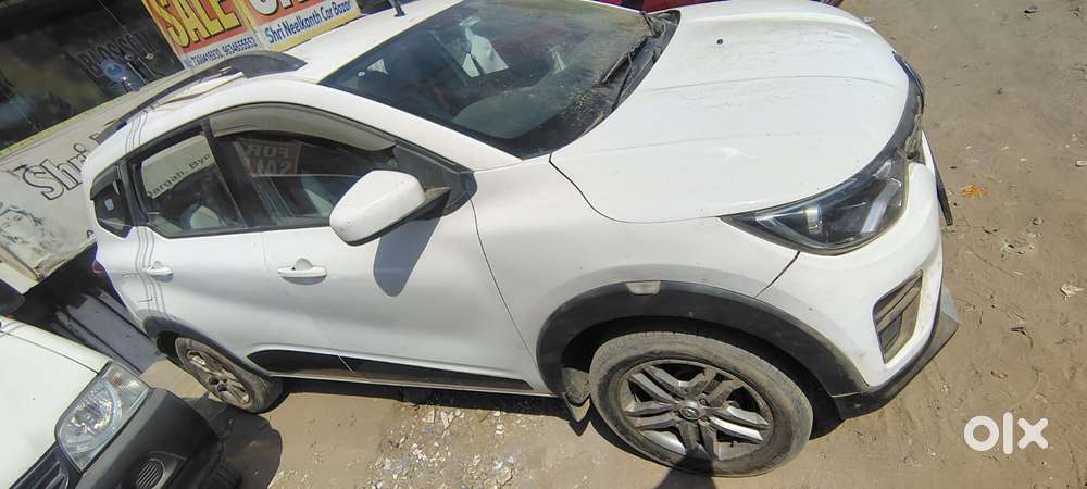Renault Triber 1.0 Rxz Amt Dual Tone, 2020, Petrol