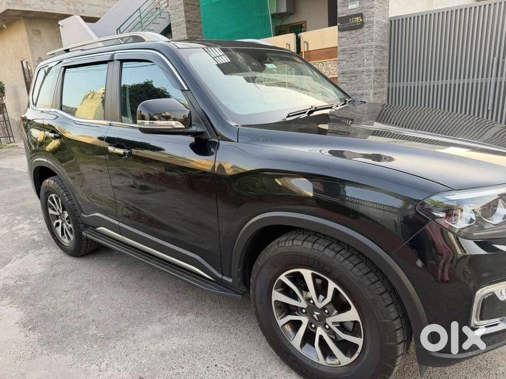 Mahindra Black Suv Diesel 2025