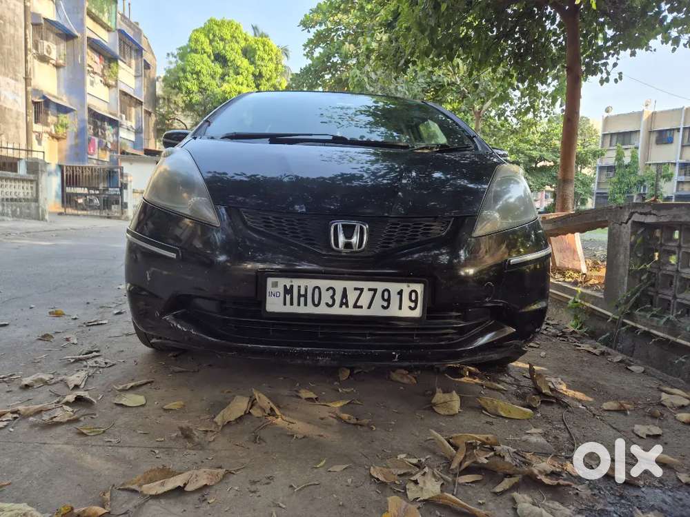 Honda Jazz 1.2 Zx 2011( All Paper Clear Upto 2031)