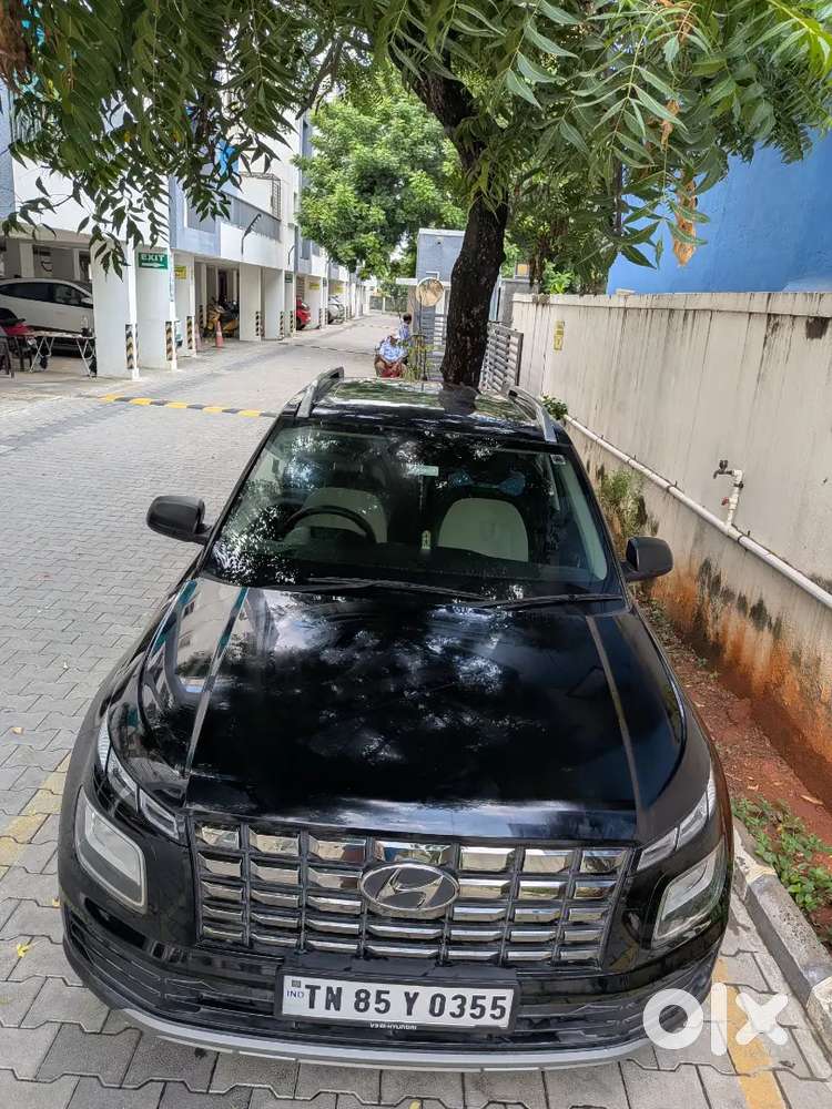 Hyundai Venue E Plus Petrol 2025