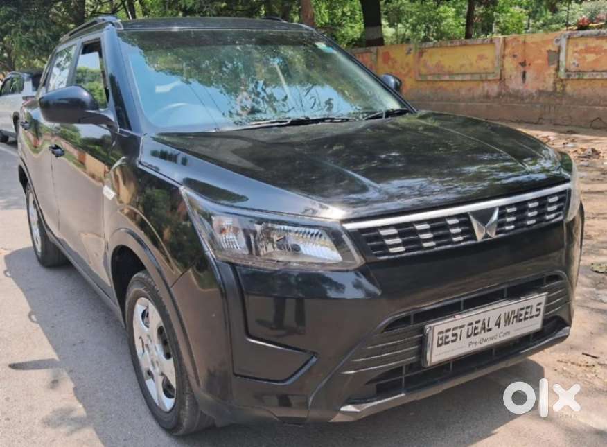 Mahindra Xuv300 W6, 2023, Petrol