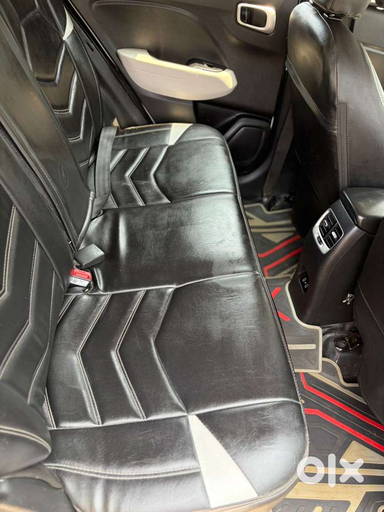 Hyundai Venue Sx (o) Mt 1.5 Diesel, 2022, Diesel