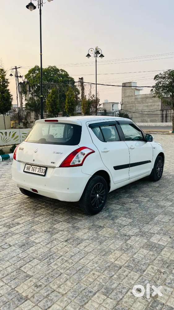 Maruti Suzuki Swift 2017 Petrol 79000 Km Driven
