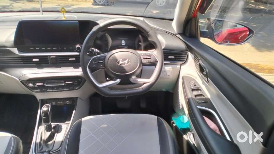 Hyundai I20 Asta (o) 1.2 Ivt Dual Tone, 2025, Petrol