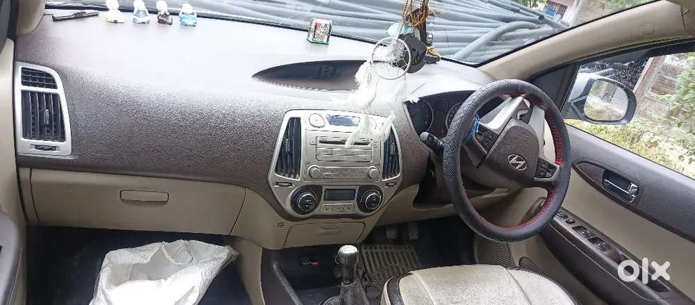 Hyundai I20 2011 Petrol 70000 Km Driven.
