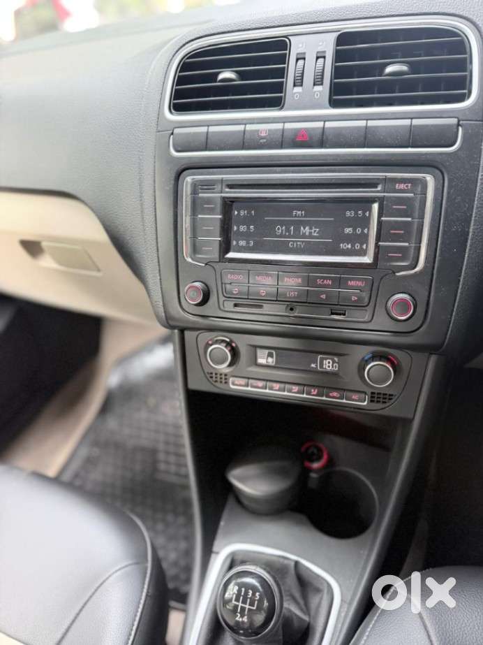 Volkswagen Polo Petrol Highline 1.2l, 2013, Petrol