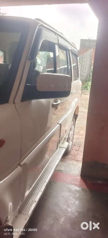 Mahindra Scorpio Mhok Sle 2011