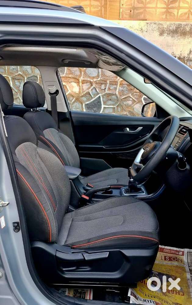 Hyundai Creta 1.5 S Plus Knight Petrol Dual Tone, 2023, Petrol