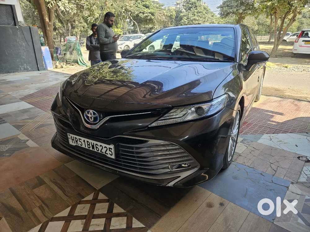 Toyota Camry Hybrid 2019