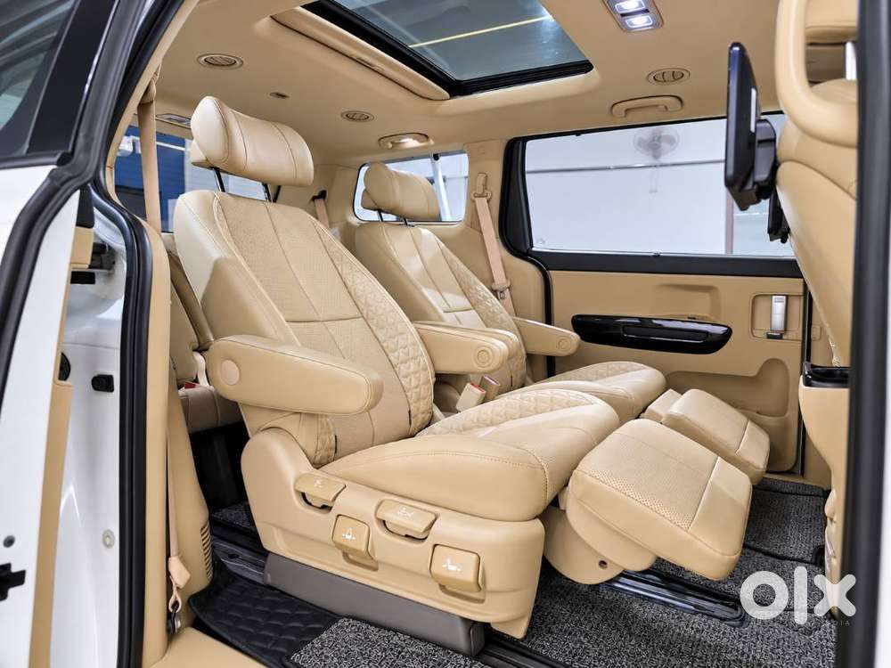 Kia Carnival Limousine 2023 Model