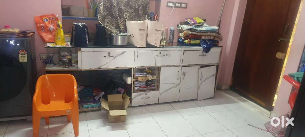 Business counter table