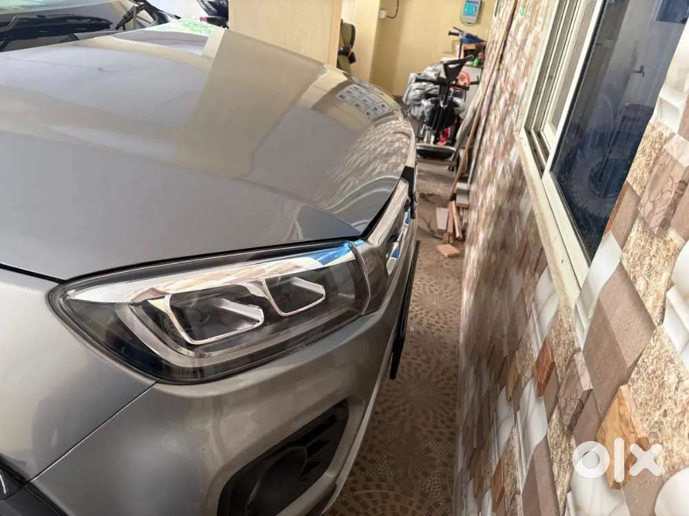 Vitara Breeza Zxi Petrol Manual Transmission