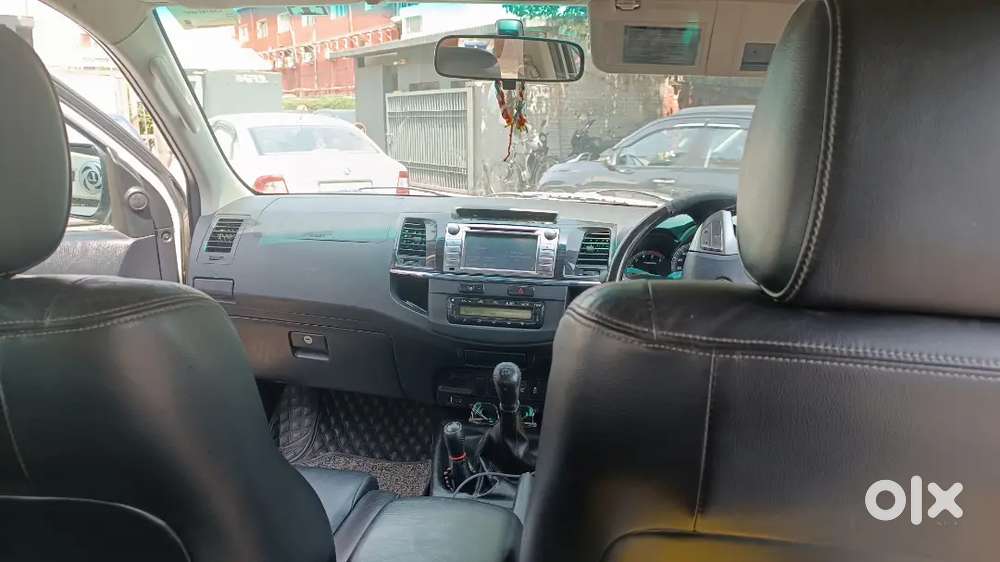 Toyota Fortuner 2015 Diesel 176000 Km Driven