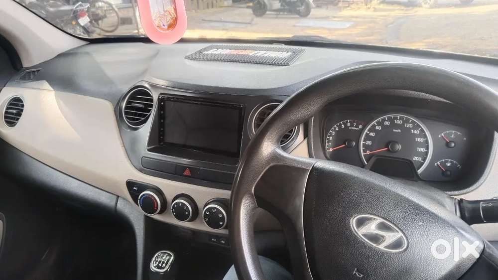 Hyundai Grand I10 2015 Cng & Hybrids 98000 Km Driven