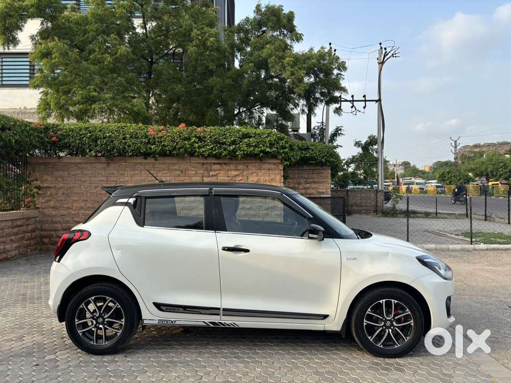 Maruti Suzuki Swift Dzire Zdi + Amt, 2018, Diesel