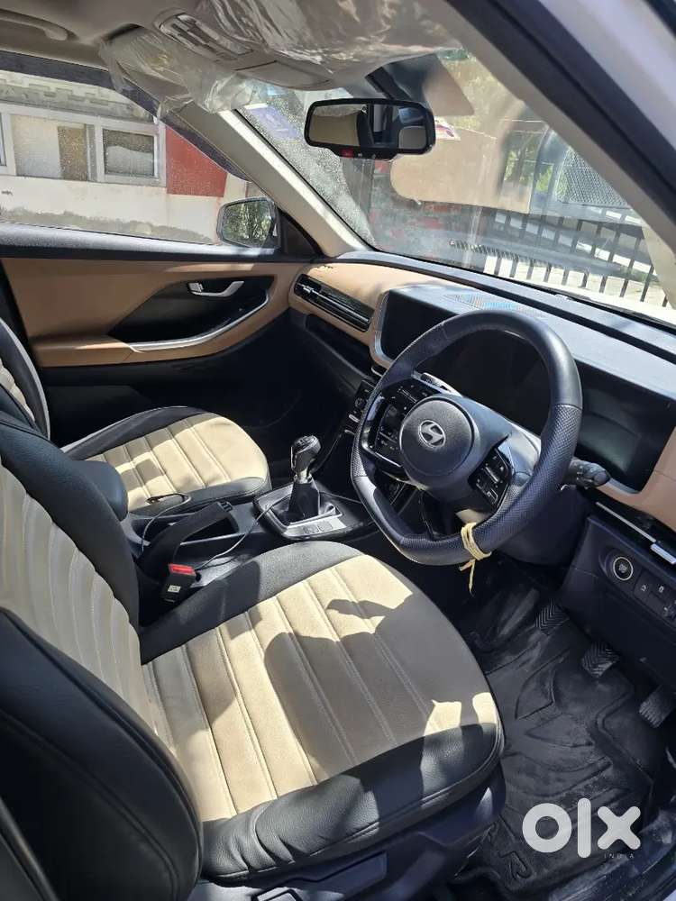 Hyundai Alcazar 2025 Petrol Well Maintained