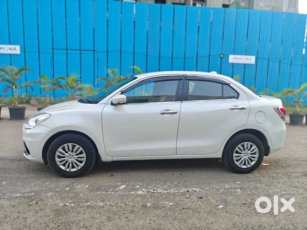 Maruti Suzuki Swift Dzire Vxi(o) Amt, 2022, Petrol