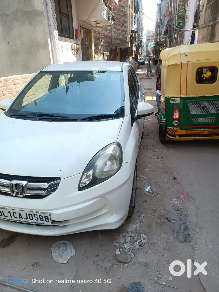 Honda Amaze 2015 Petrol Cng On Pepar Good Condition